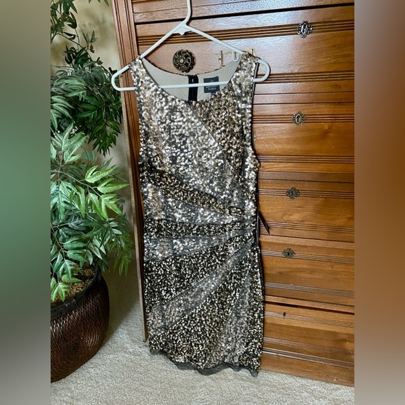 Adrianna Papell Dresses & Skirts - Adrianna Papell Sequined Dress